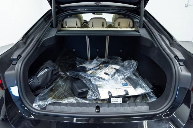 New 2026 BMW i4 xDrive40i image 13