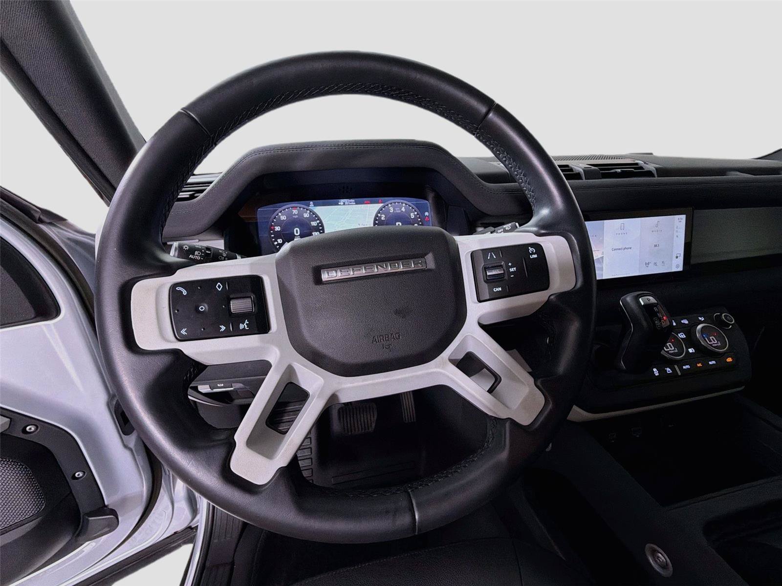Certified 2023 Land Rover Defender 90 S AWD/4WD image 11