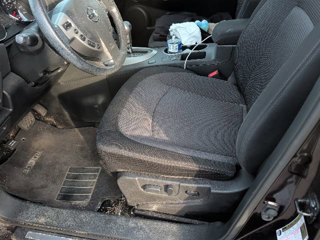 Used 2012 Nissan Rogue SV AWD/4WD image 12