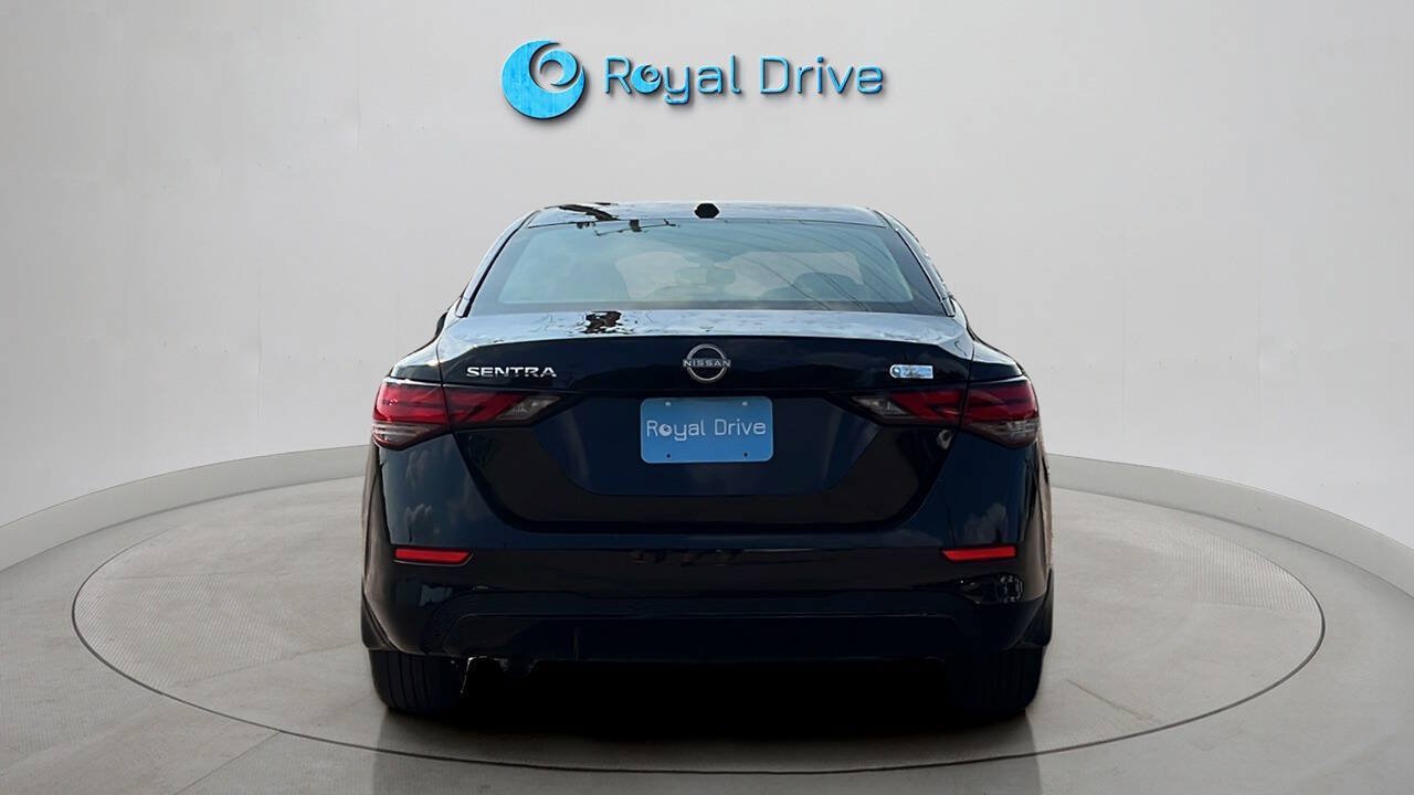 Used 2025 Nissan Sentra SV w/ All-Weather Package FWD image 5