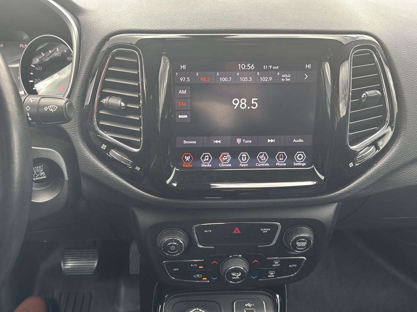 Used 2020 Jeep Compass Limited image 15