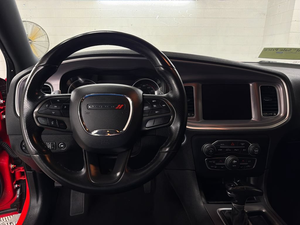 Used 2022 Dodge Charger R/T RWD image 10