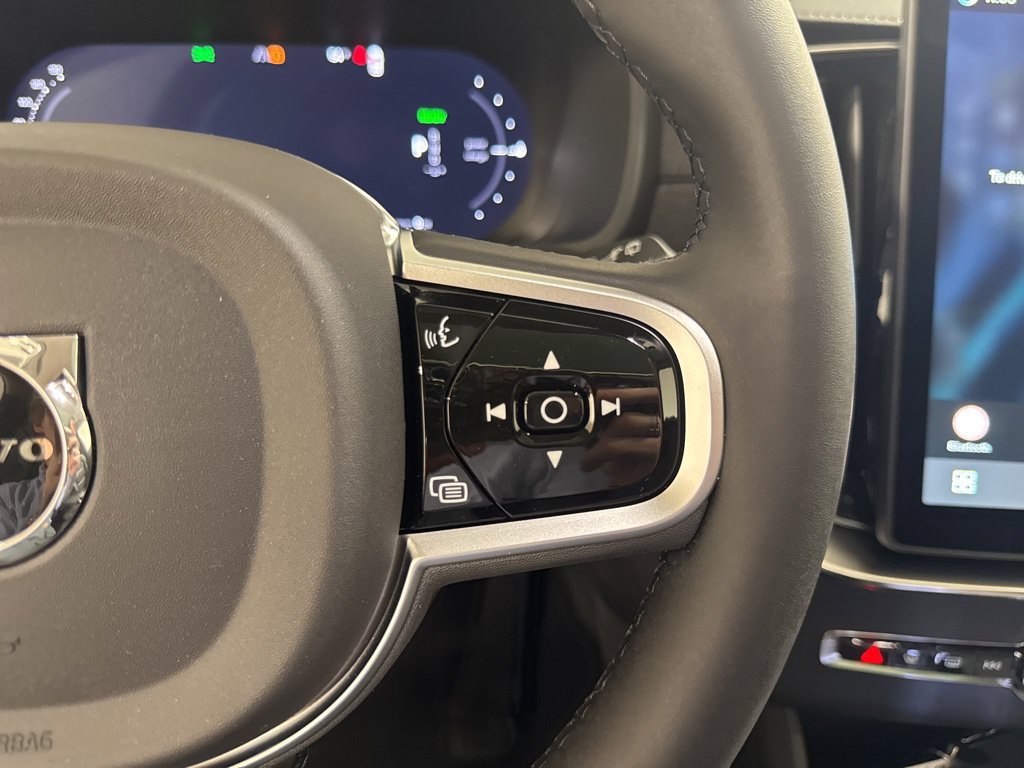 New 2026 Volvo XC90 T8 Ultra w/ Lounge Package AWD/4WD image 10