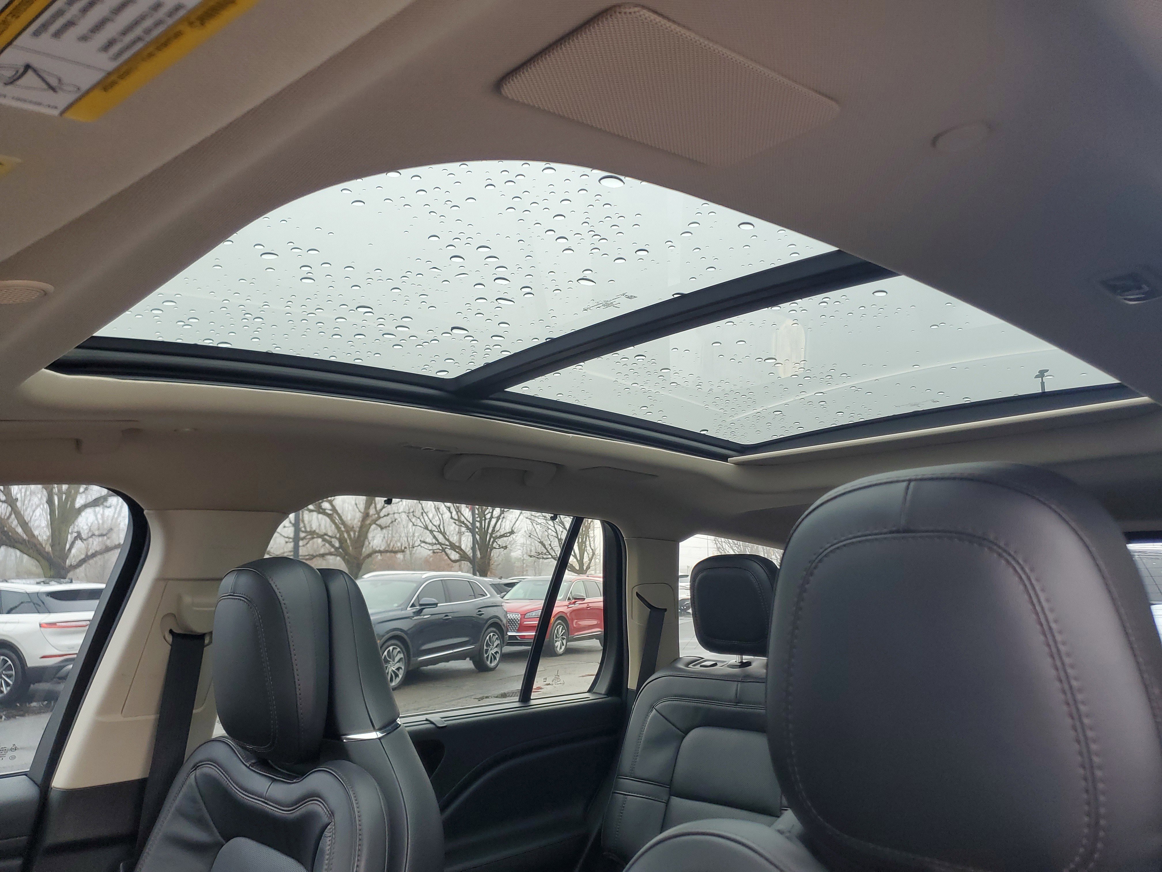 Used 2023 Lincoln Aviator Reserve w/ Equipment Group 201A image 11