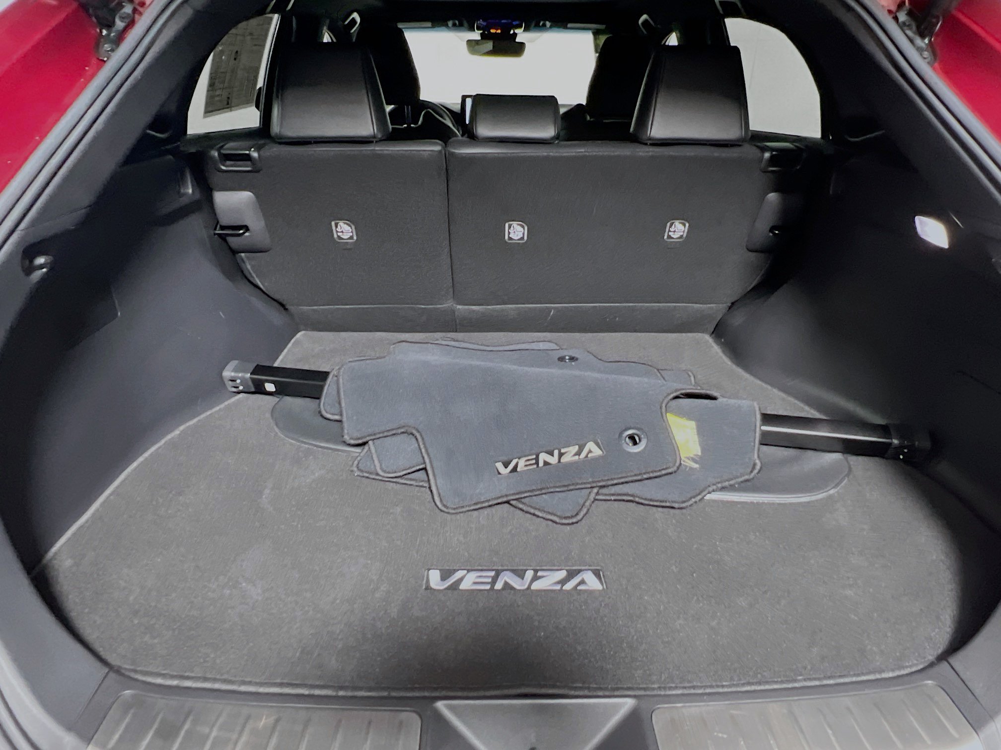 Used 2024 Toyota Venza Nightshade AWD/4WD image 34