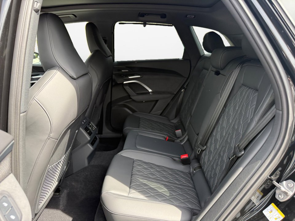 New 2026 Audi SQ5 Premium Plus image 13