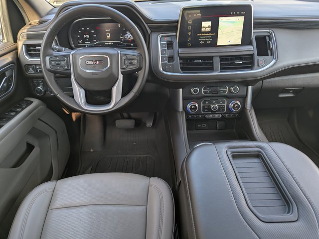 Used 2023 GMC Yukon SLT w/ SLT Luxury Package image 20
