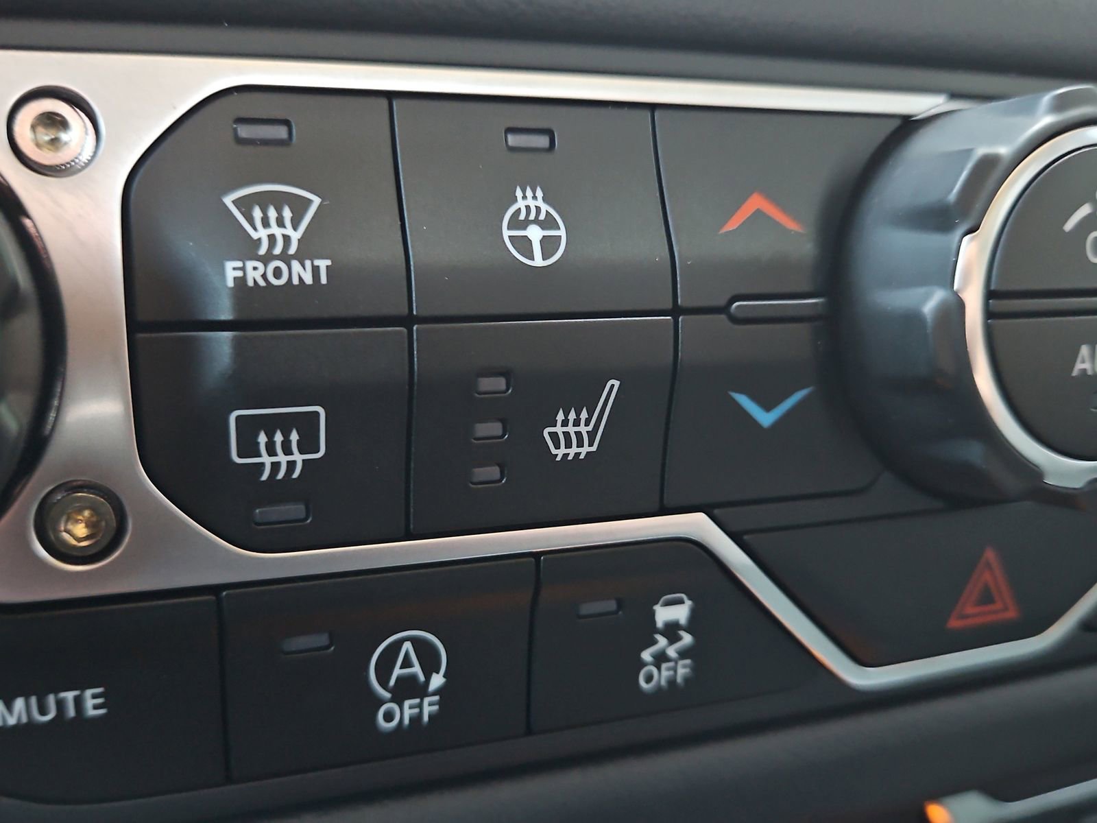 Used 2025 Jeep Gladiator Mojave image 26