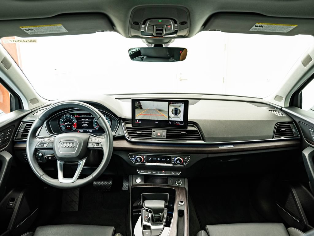 Used 2021 Audi Q5 Prestige w/ Prestige Package AWD/4WD image 4