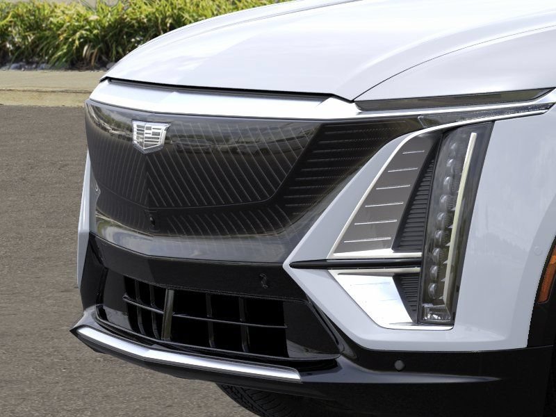 New 2026 Cadillac Lyriq Luxury w/ LPO, Floor Liner Package AWD/4WD image 13