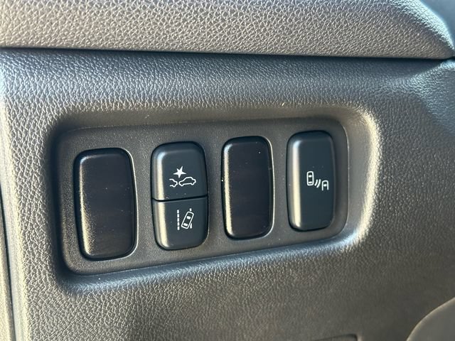 Used 2024 Mitsubishi Outlander Sport SE AWD/4WD image 24
