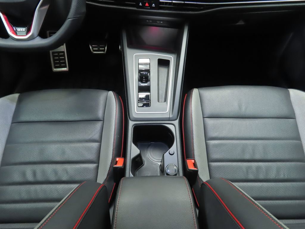 Used 2022 Volkswagen GTI Autobahn image 16