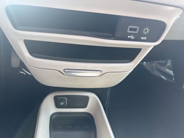 Used 2018 Chrysler Pacifica L image 22