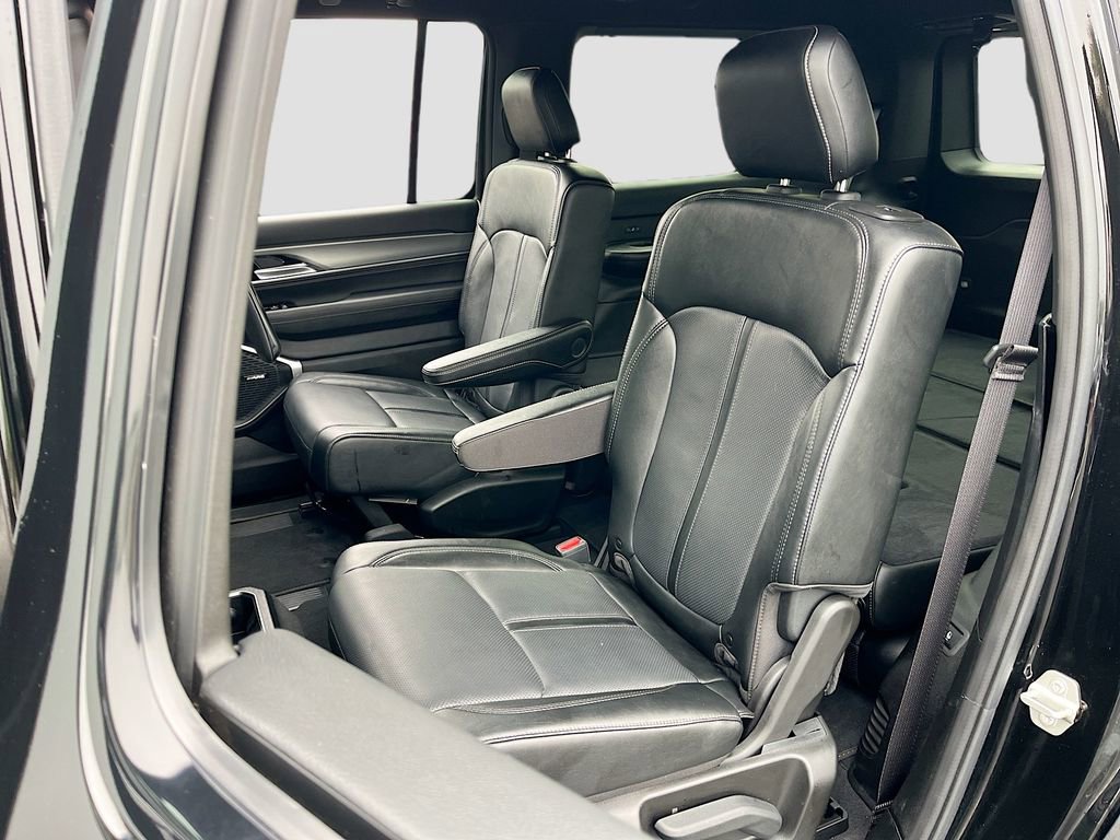 Certified 2024 Jeep Wagoneer Series II image 26