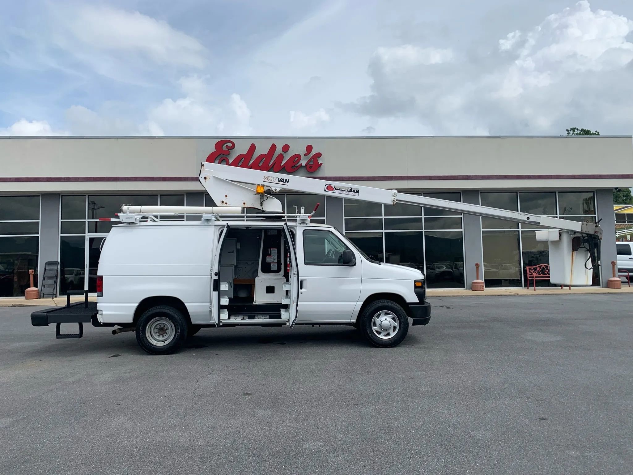 Used 2012 Ford E-350 and Econoline 350 Super Duty w/ Commercial Cargo Van Pkg RWD image 42