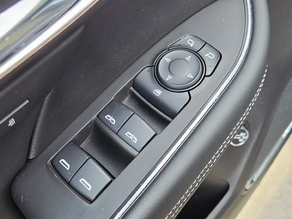 Used 2023 Buick Envision Avenir FWD image 25