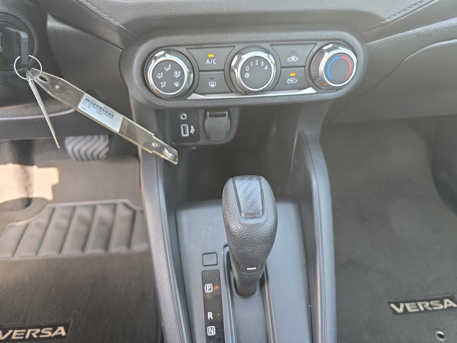 Used 2025 Nissan Versa S w/ S Plus Package image 27