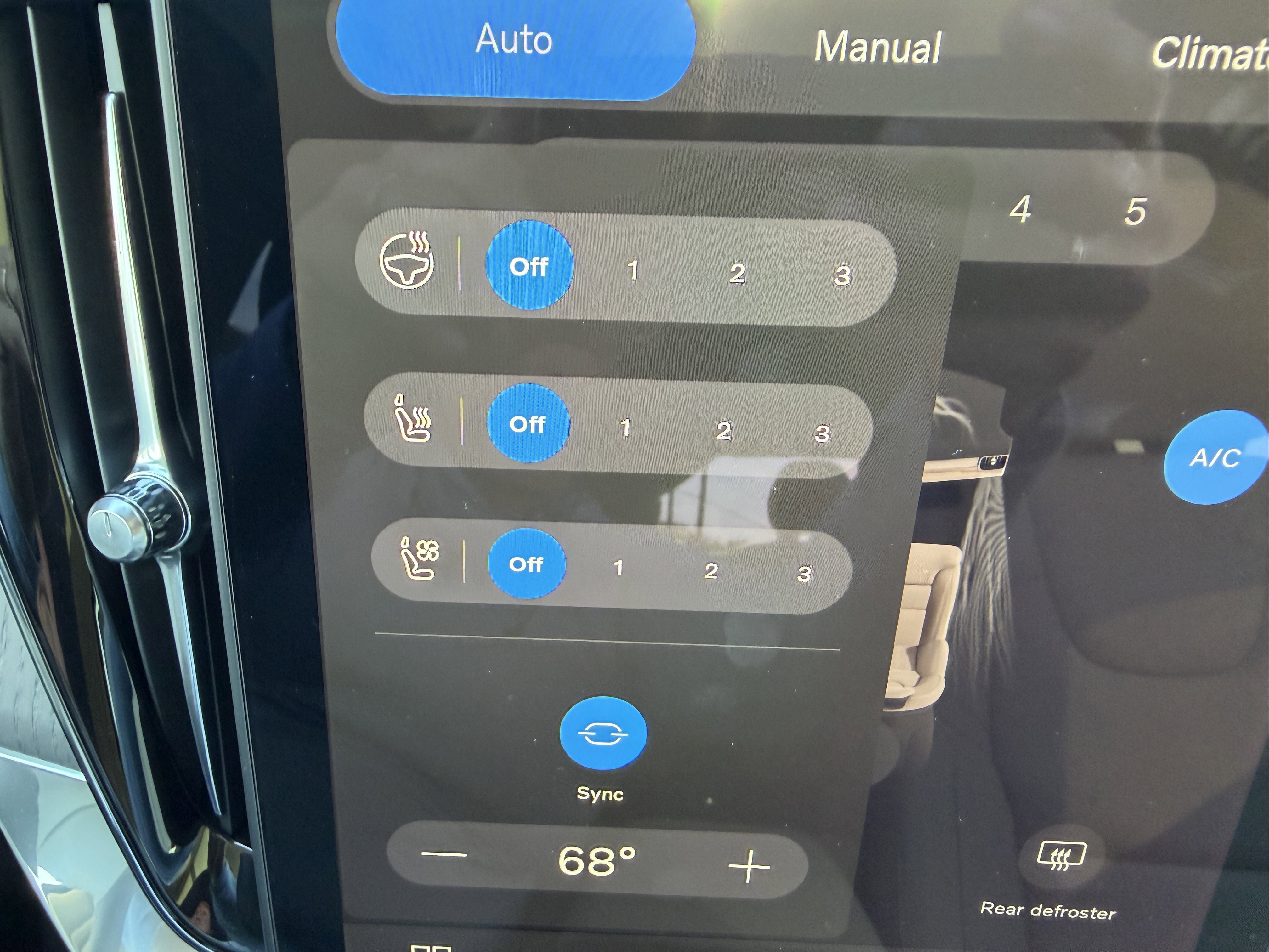 New 2026 Volvo XC90 B5 Ultra image 25