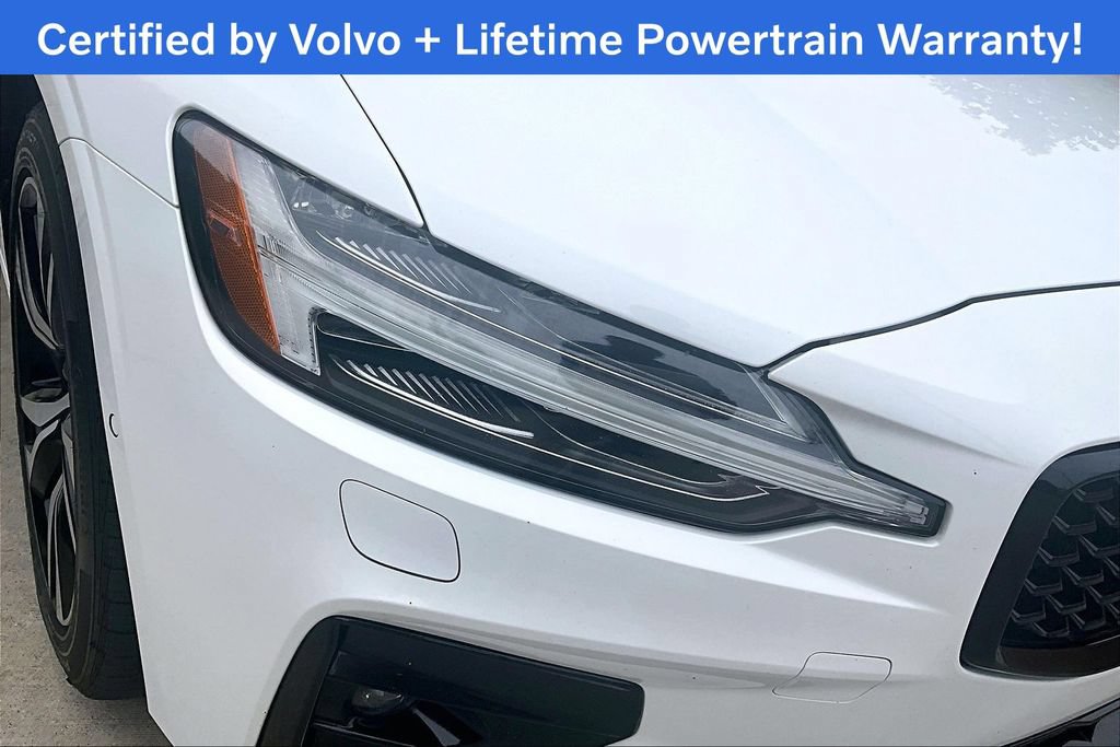 Used 2025 Volvo S60 B5 Plus AWD/4WD image 39
