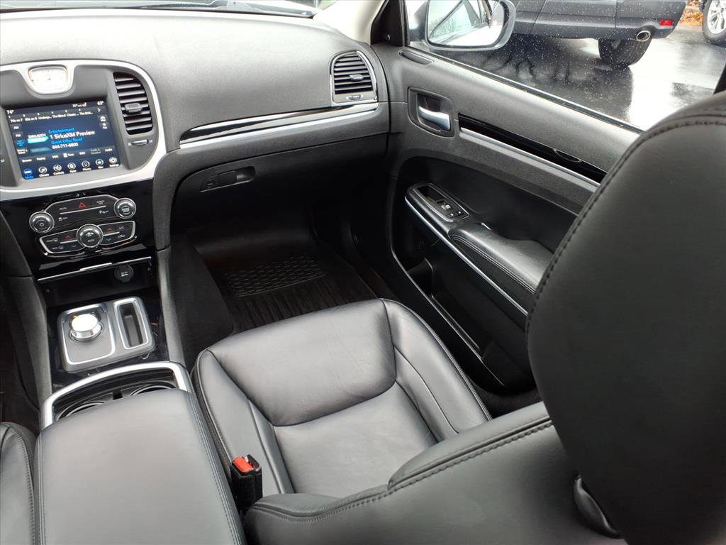 Used 2023 Chrysler 300 Touring L w/ Popular Equipment Group image 15