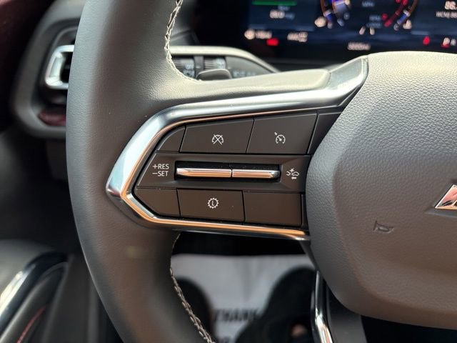 Used 2026 Chevrolet Traverse Z71 image 11