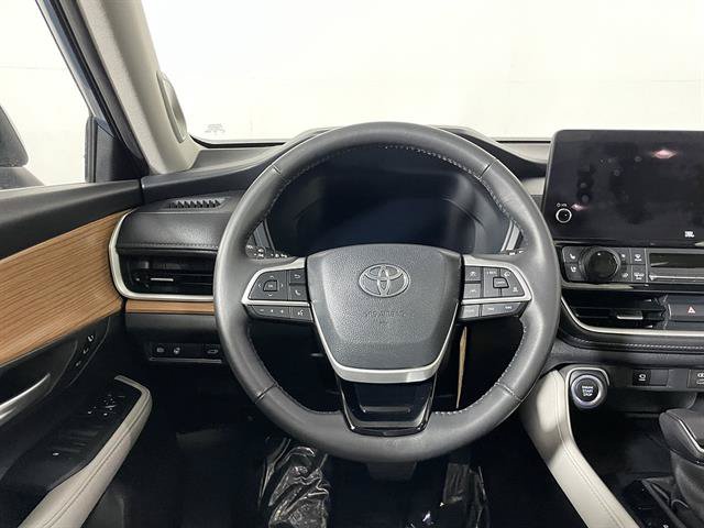 Certified 2024 Toyota Grand Highlander AWD image 15