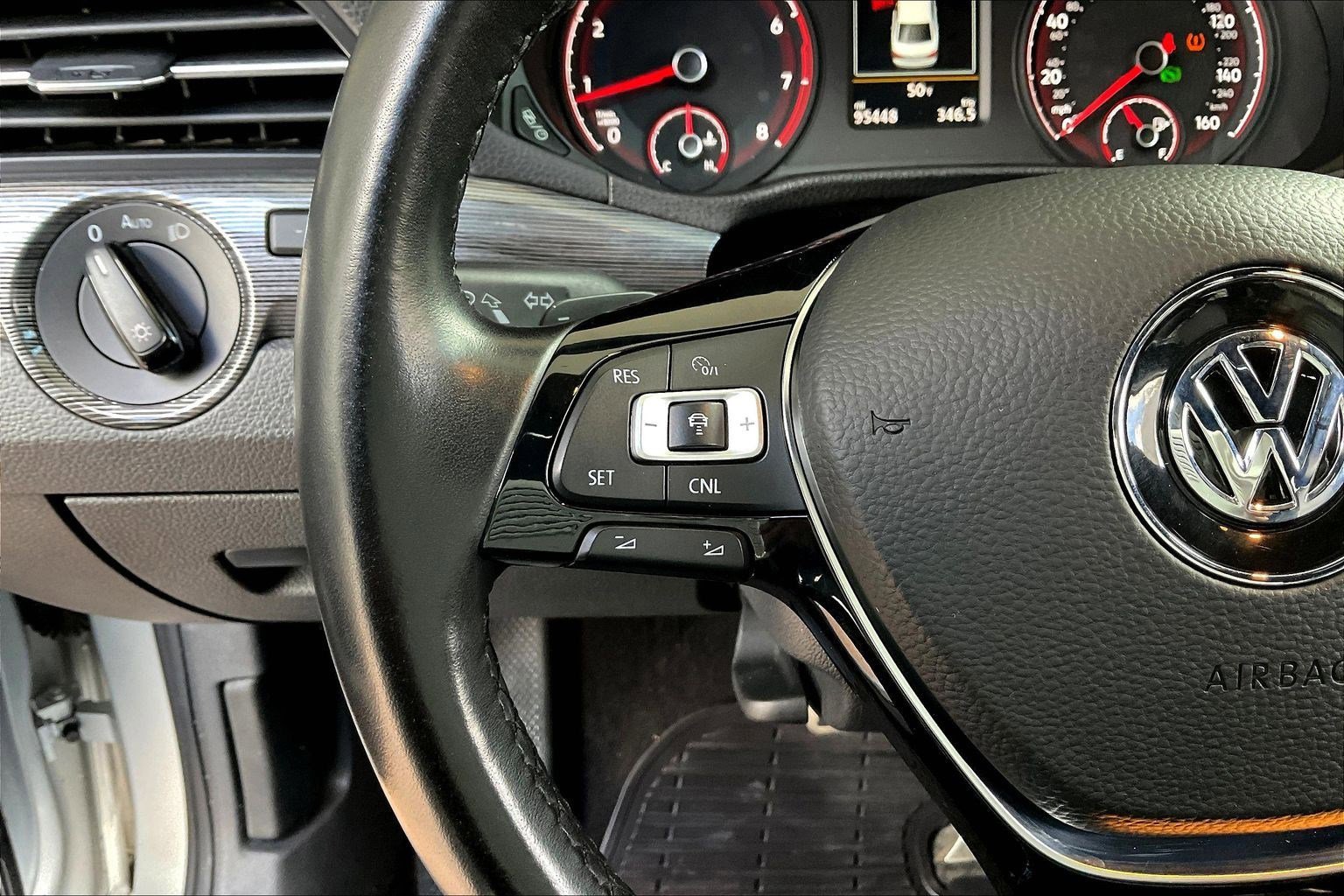 Used 2021 Volkswagen Passat 2.0T R-Line image 11