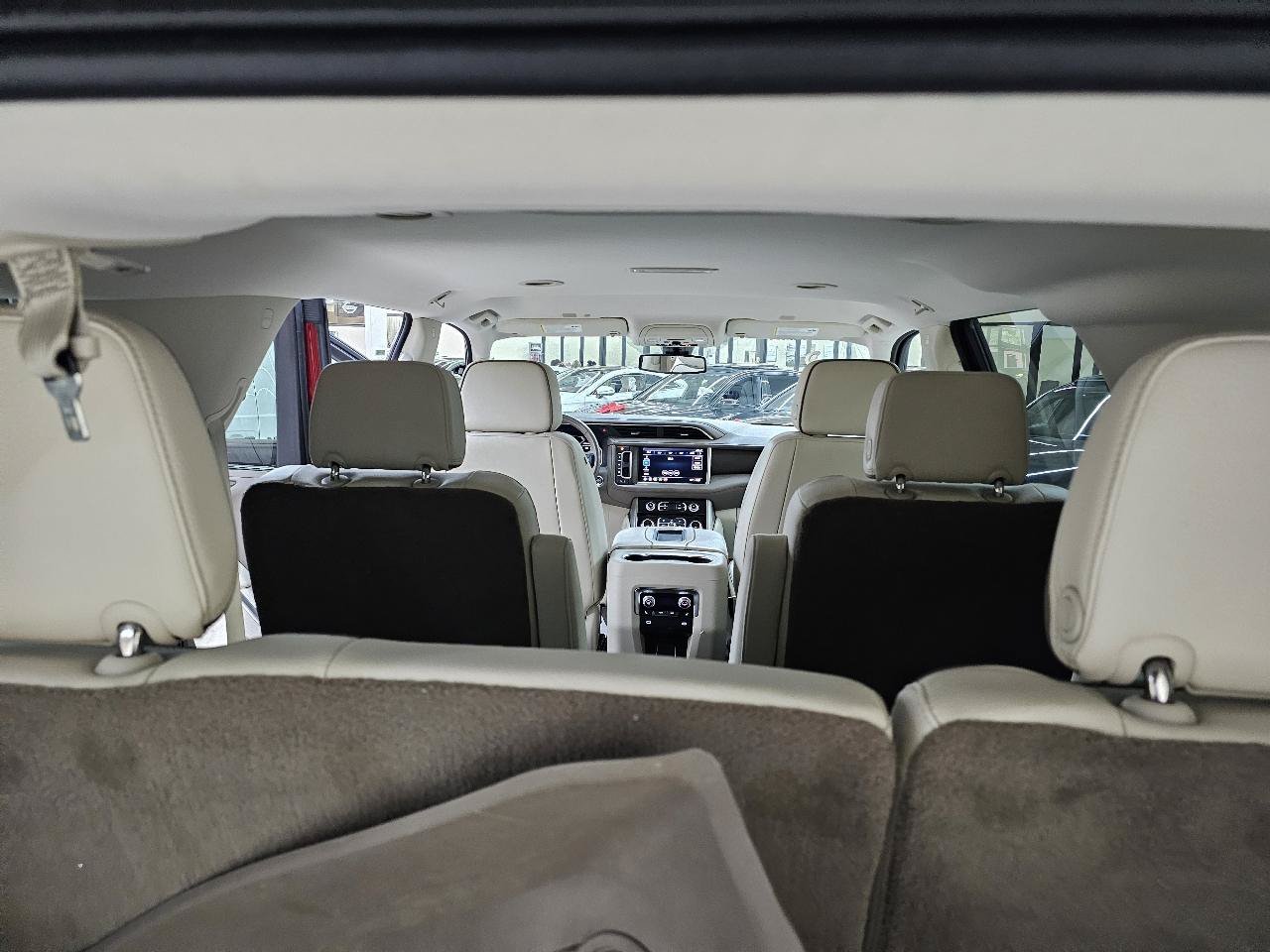 Used 2021 GMC Yukon Denali RWD image 14