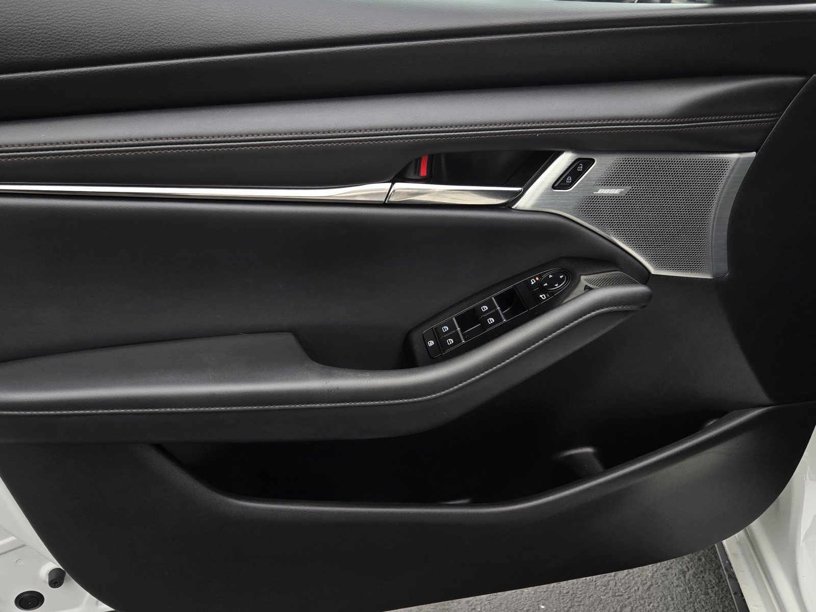 Used 2021 MAZDA MAZDA3 s image 9