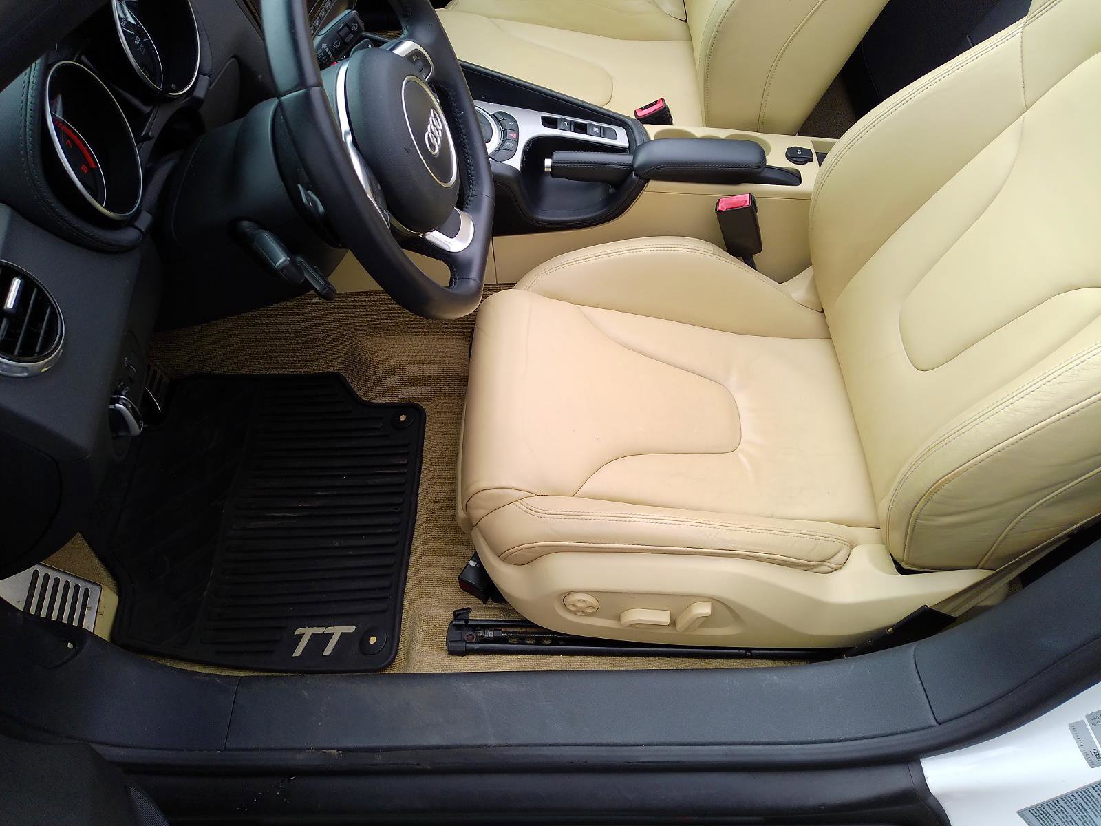 Used 2015 Audi TT 2.0T w/ Fine Nappa Leather Package image 15