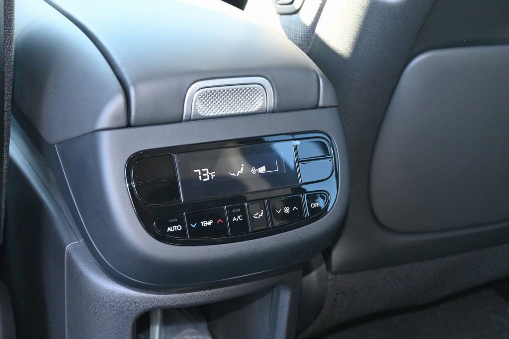 New 2026 Hyundai Ioniq 9 SE AWD/4WD image 14