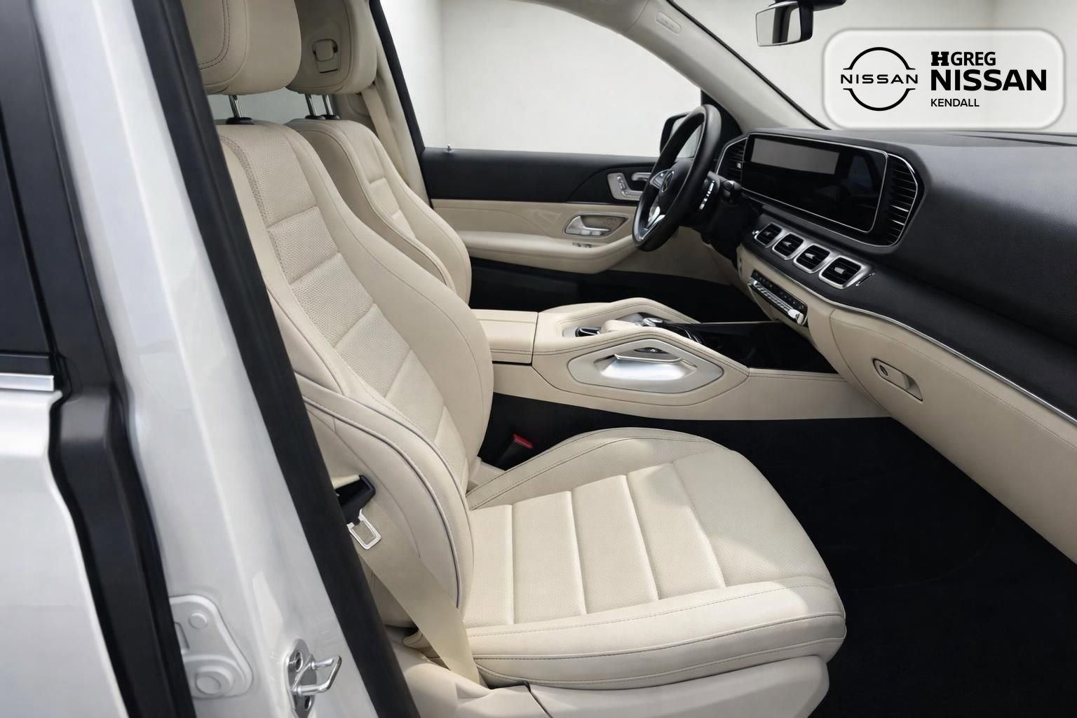 Used 2021 Mercedes-Benz GLE 350 w/ Premium Package image 11