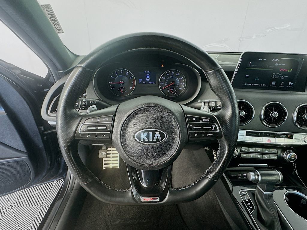 Used 2020 Kia Stinger GT-Line w/ Sun & Sound Package image 11
