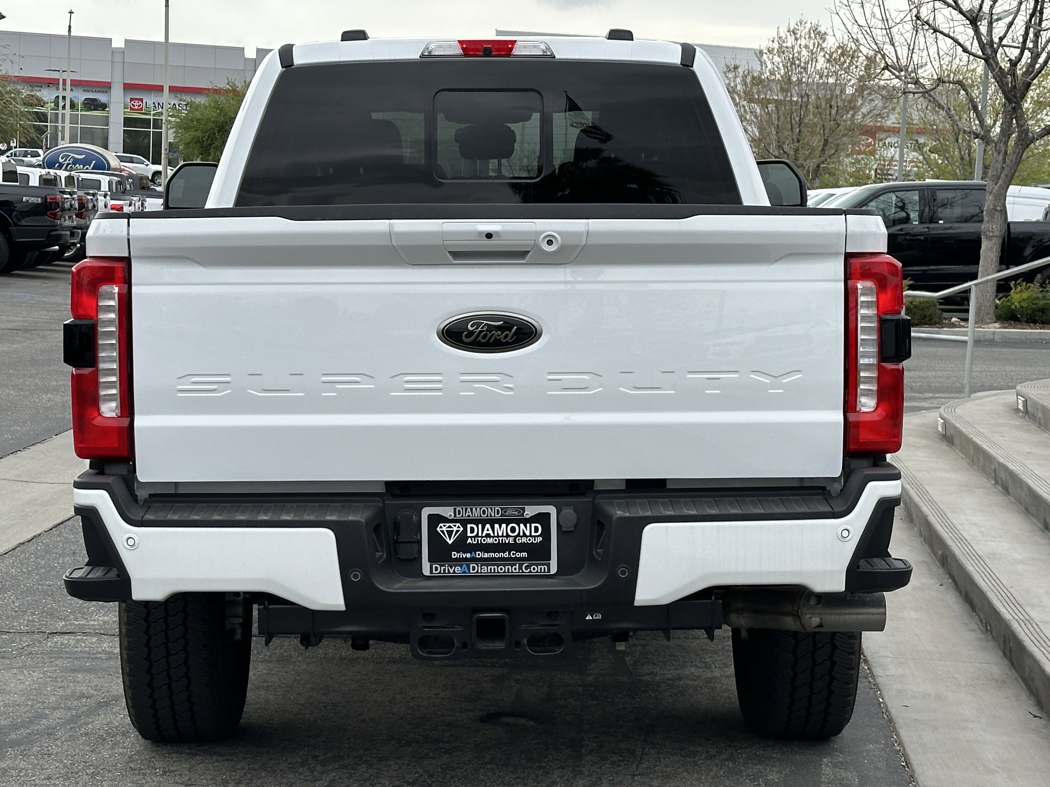 Used 2024 Ford F250 XLT w/ Black Appearance Package image 6