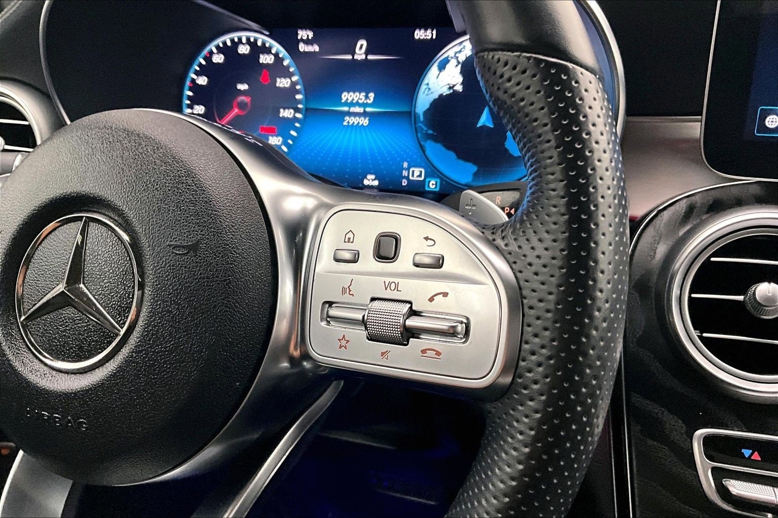 Used 2023 Mercedes-Benz GLC 300 4MATIC image 22