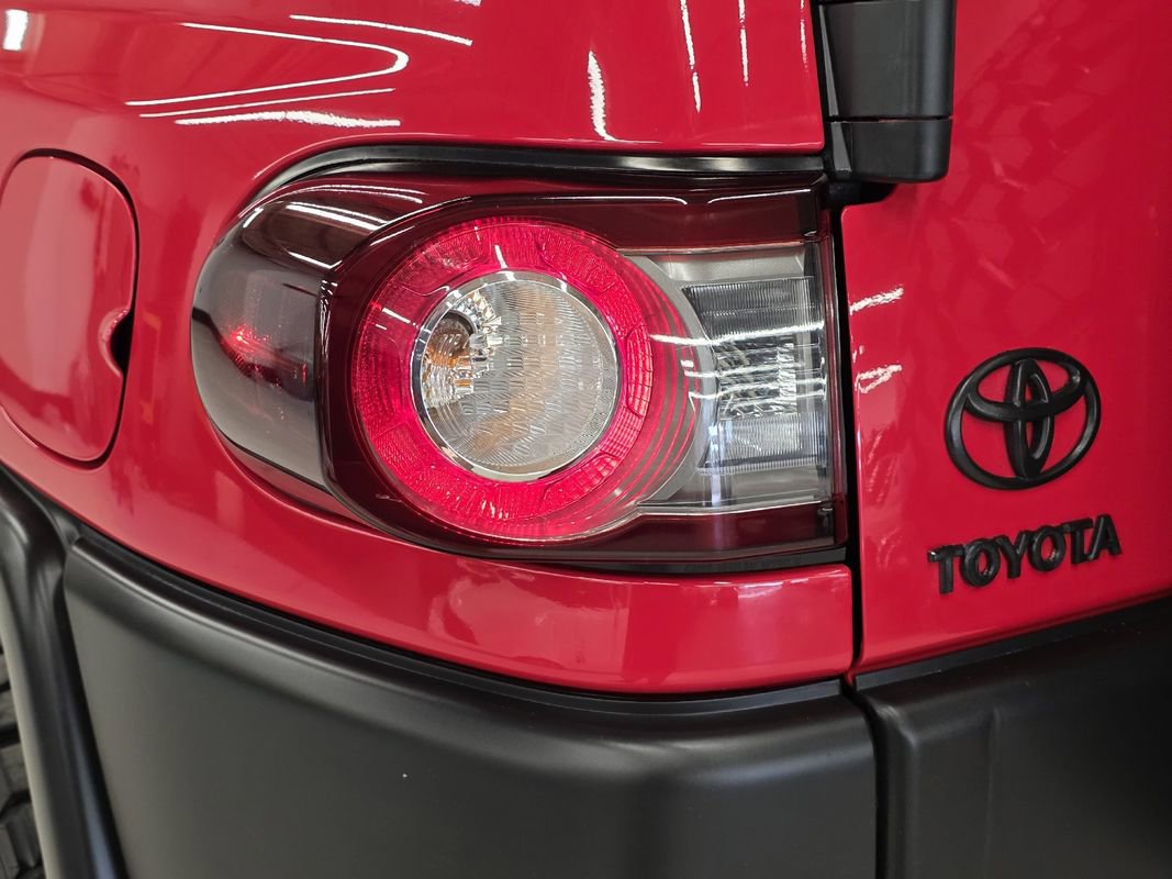 Used 2012 Toyota FJ Cruiser 4WD w/ Trail Teams Special Edition image 56