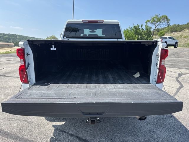 Used 2022 Chevrolet Silverado 2500 Custom w/ Custom Value Package AWD/4WD image 11