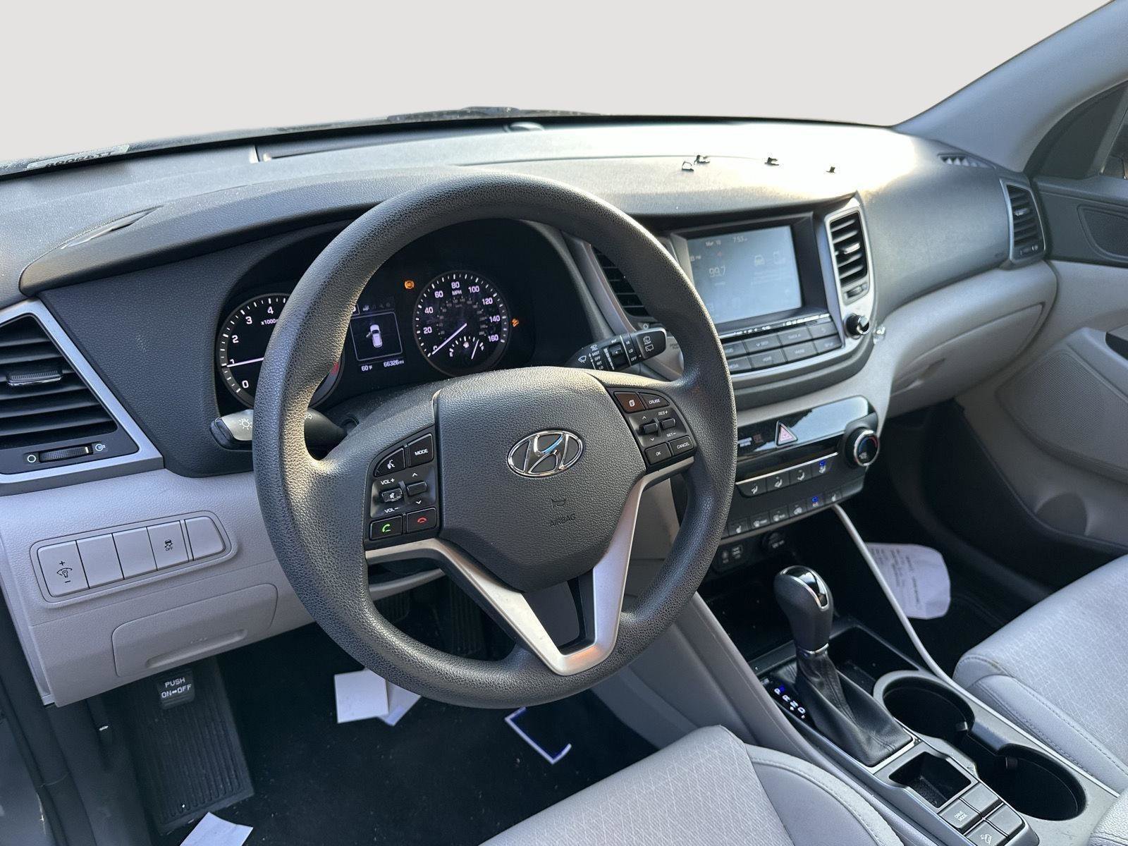 Used 2018 Hyundai Tucson SEL image 11