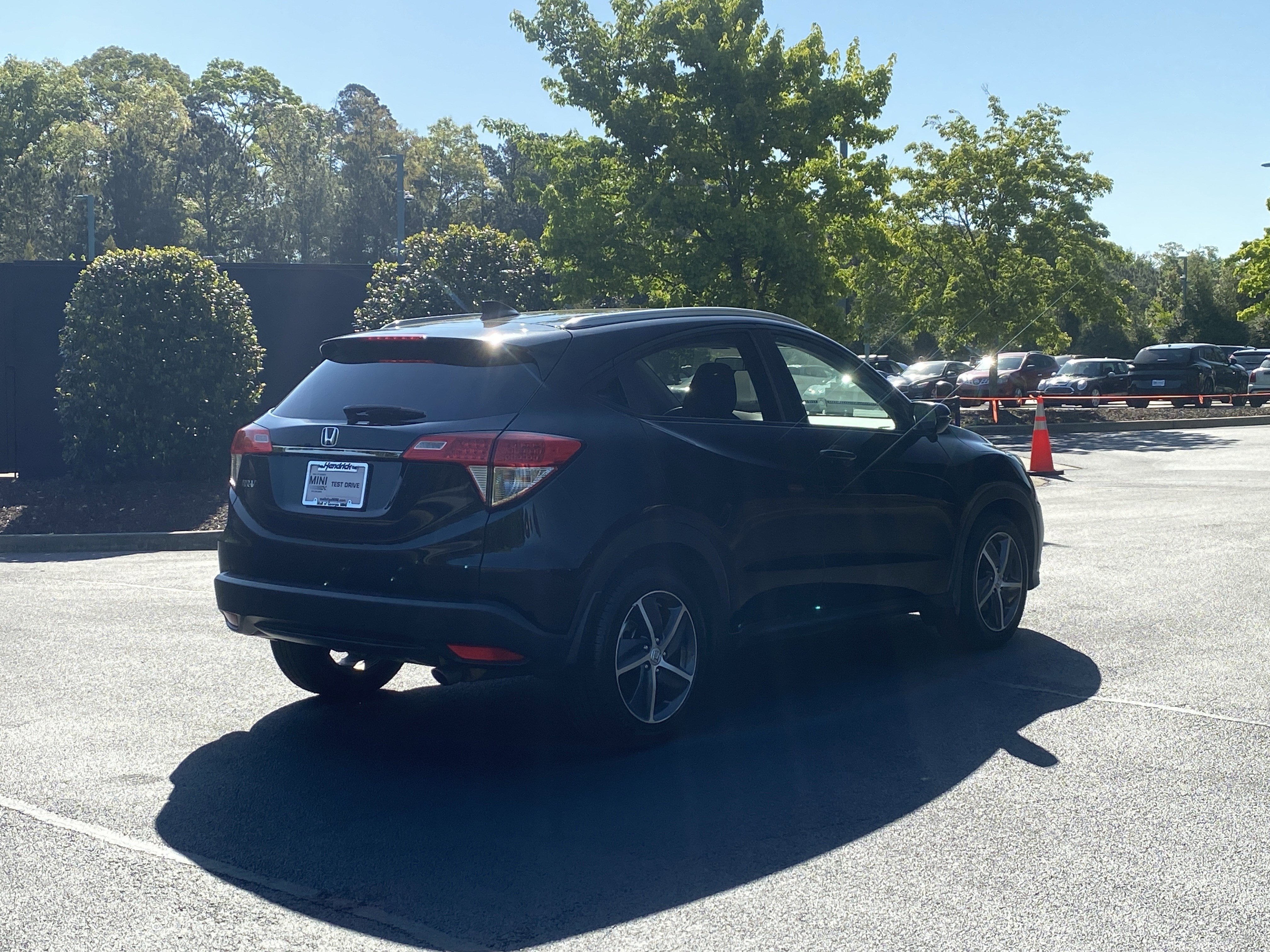 Used 2022 Honda HR-V EX image 3