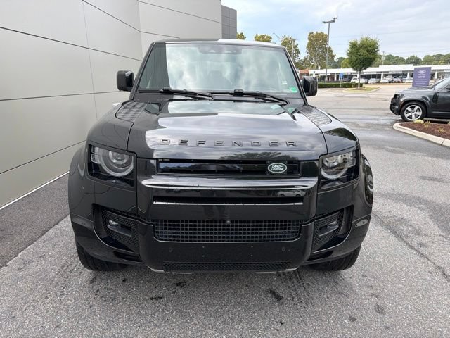 Used 2023 Land Rover Defender 110 V8 AWD/4WD image 6