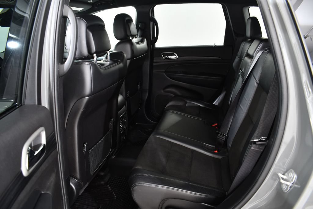 Used 2021 Jeep Grand Cherokee Laredo X AWD/4WD image 16