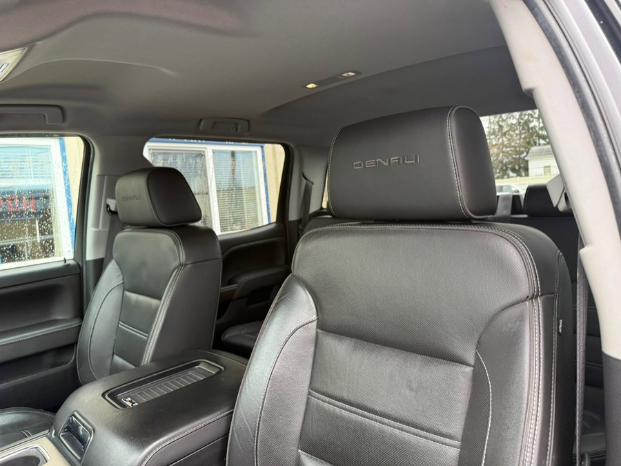Used 2017 GMC Sierra 2500 Denali w/ Duramax Plus Package AWD/4WD image 14