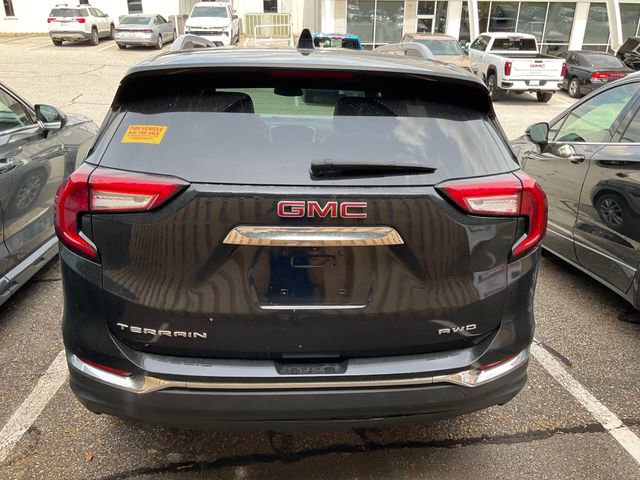 Used 2024 GMC Terrain SLT AWD/4WD image 5