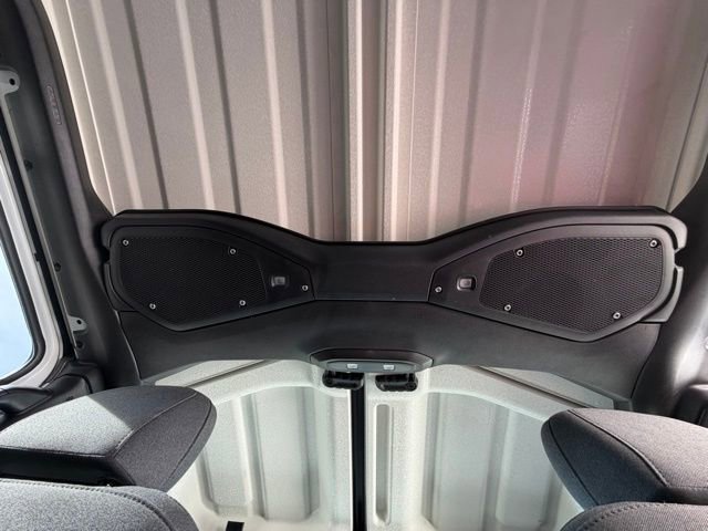 Used 2025 Jeep Gladiator Sport image 15