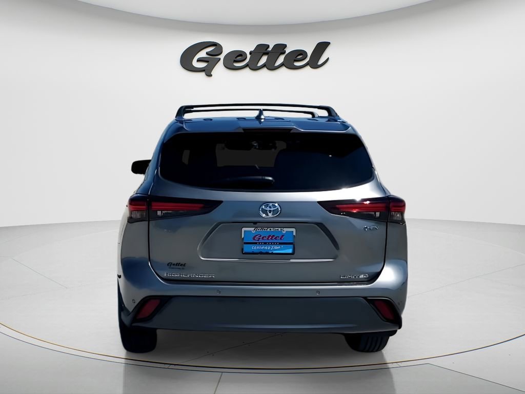 Used 2025 Toyota Highlander Limited image 4