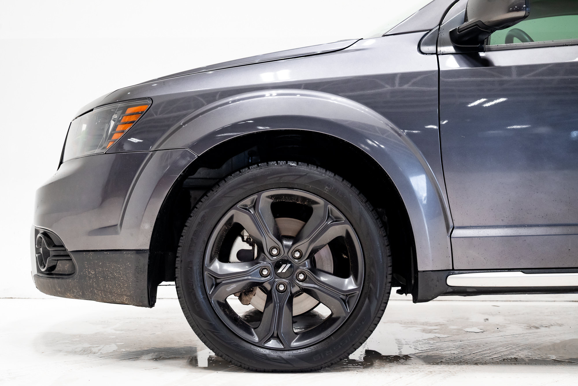 Used 2019 Dodge Journey Crossroad w/ Nav & Sun Group FWD image 29