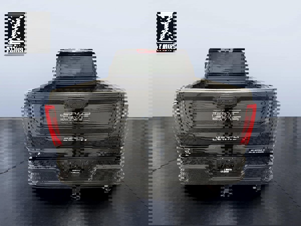 Used 2024 GMC Sierra 2500 Denali Ultimate image 5