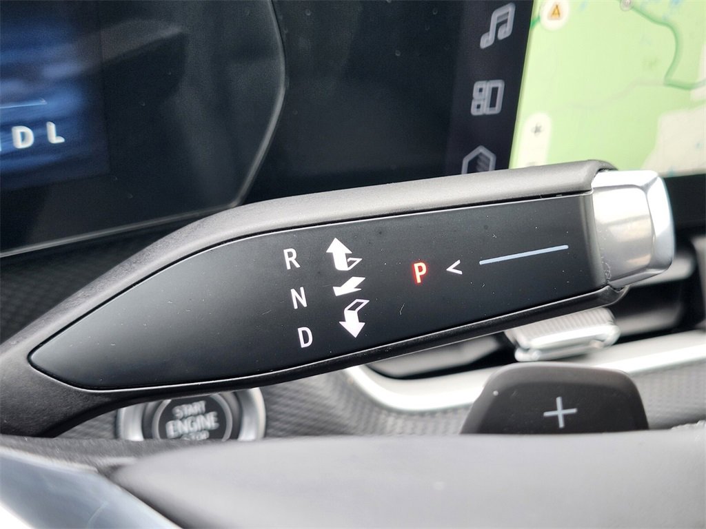 Used 2025 Chevrolet Equinox LT w/ Convenience Package II image 24