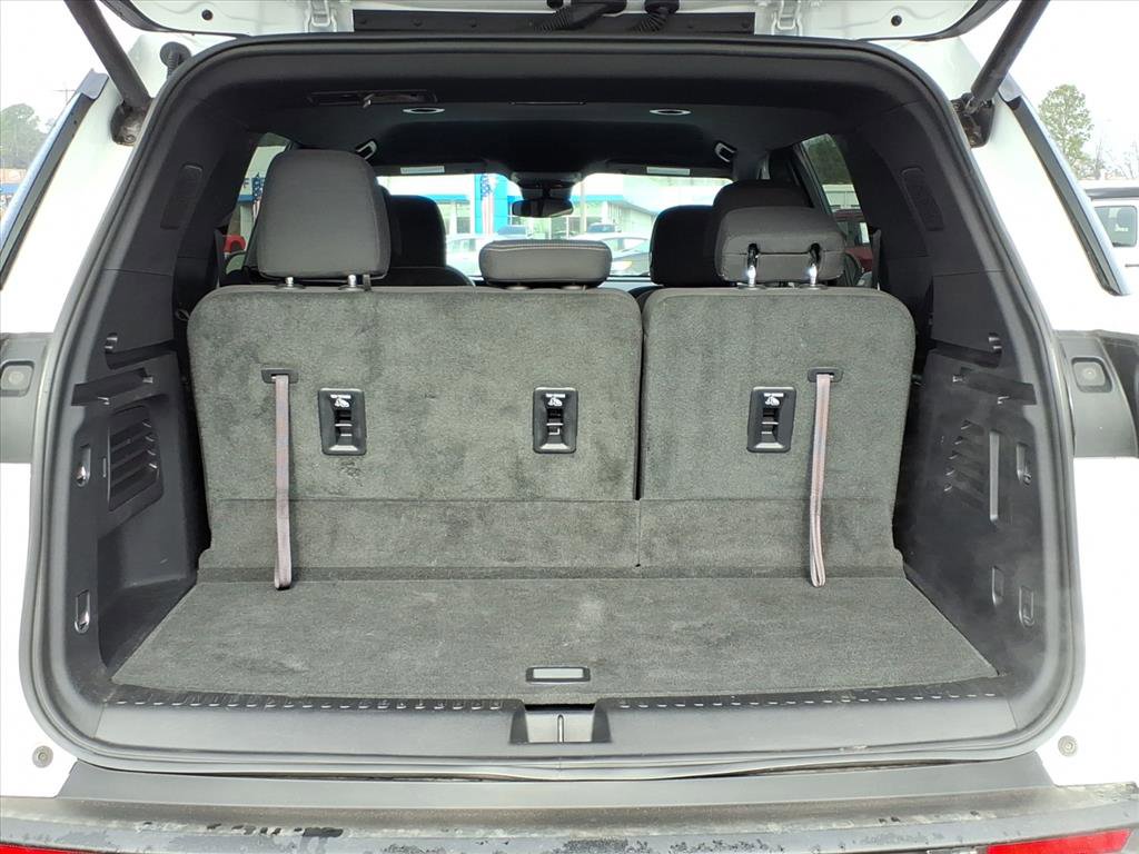 Used 2024 Chevrolet Traverse LT w/ LPO, Floor Liner Package image 21