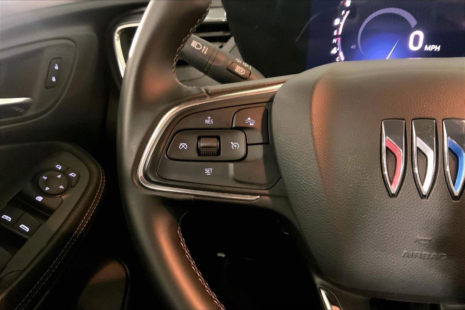 Used 2025 Buick Encore GX Preferred AWD/4WD image 19